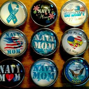 One 18 mm Snap Navy Choose 3 Snaps. Ship free